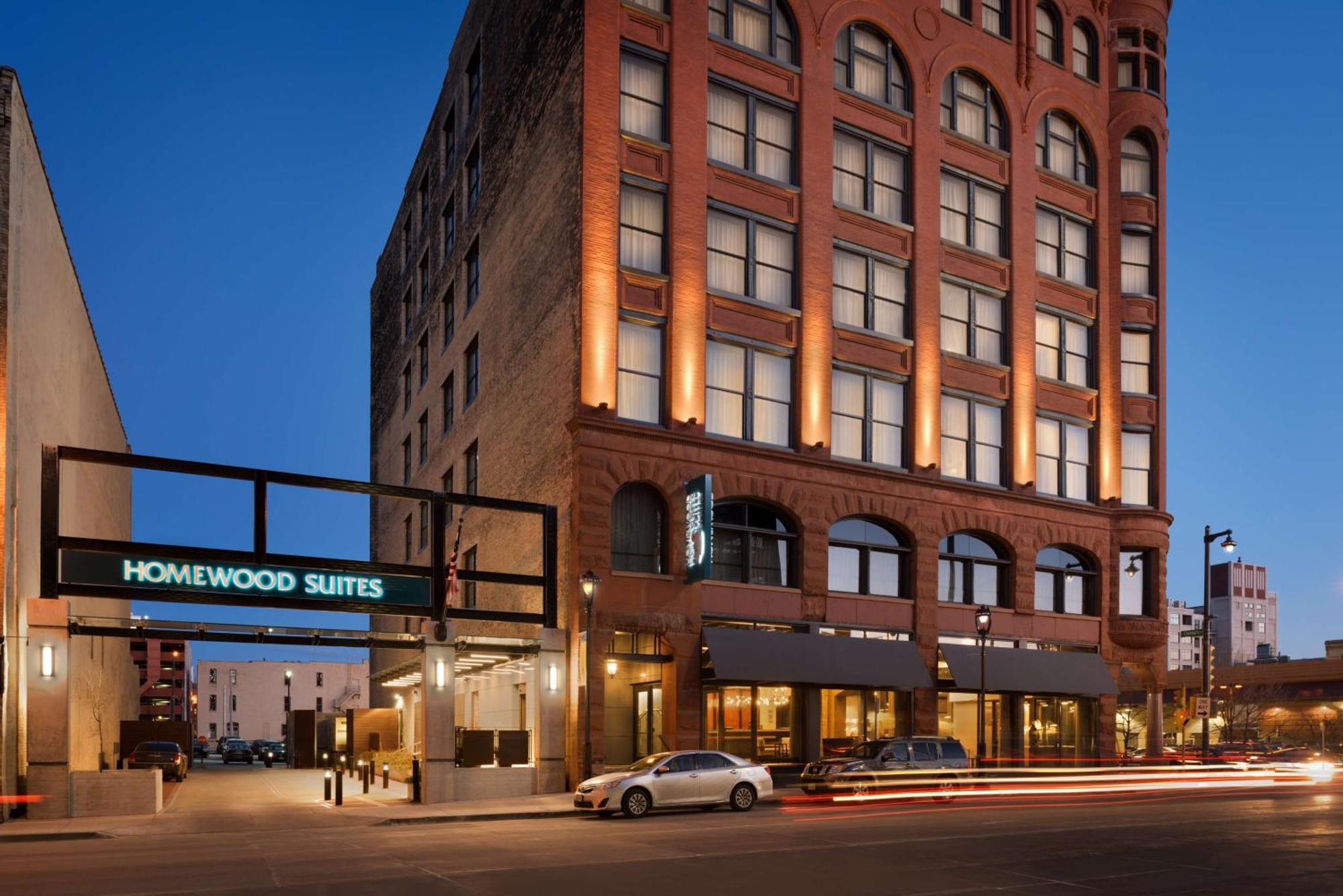 Homewood Suites By Hilton Milwaukee Downtown Exterior foto